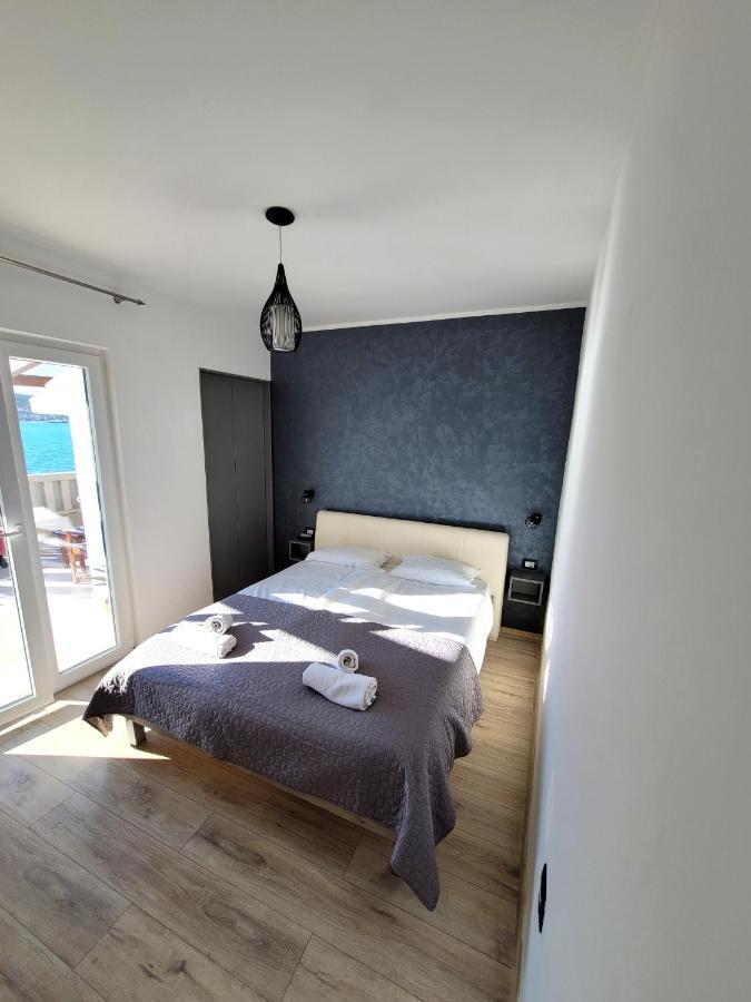 Kupinica Apartment Vinisce Exterior photo