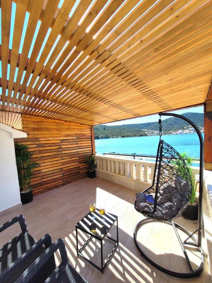 Kupinica Apartment Vinisce Exterior photo